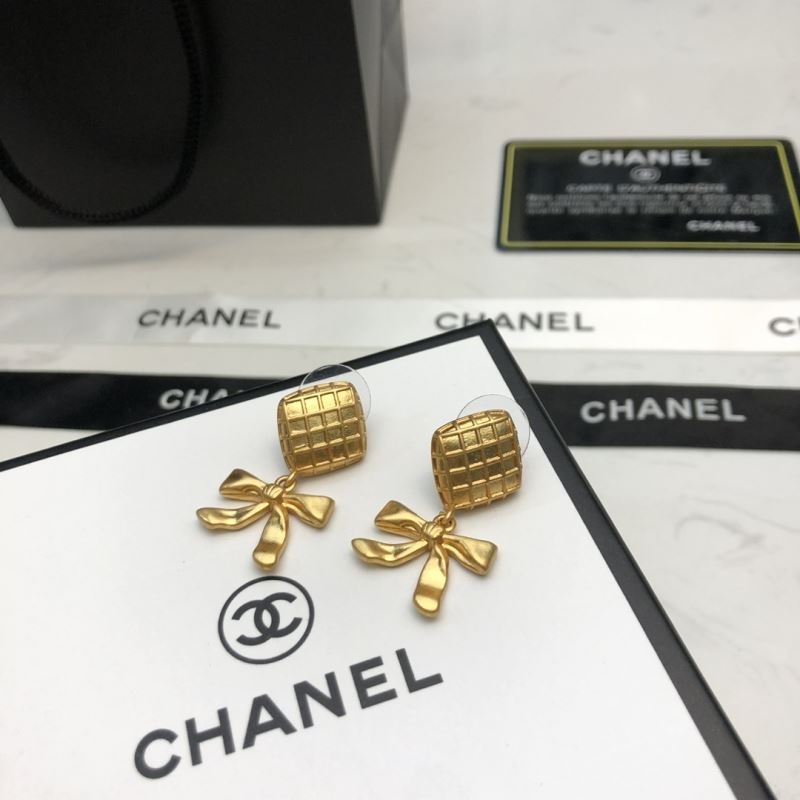 Ch**el earrings